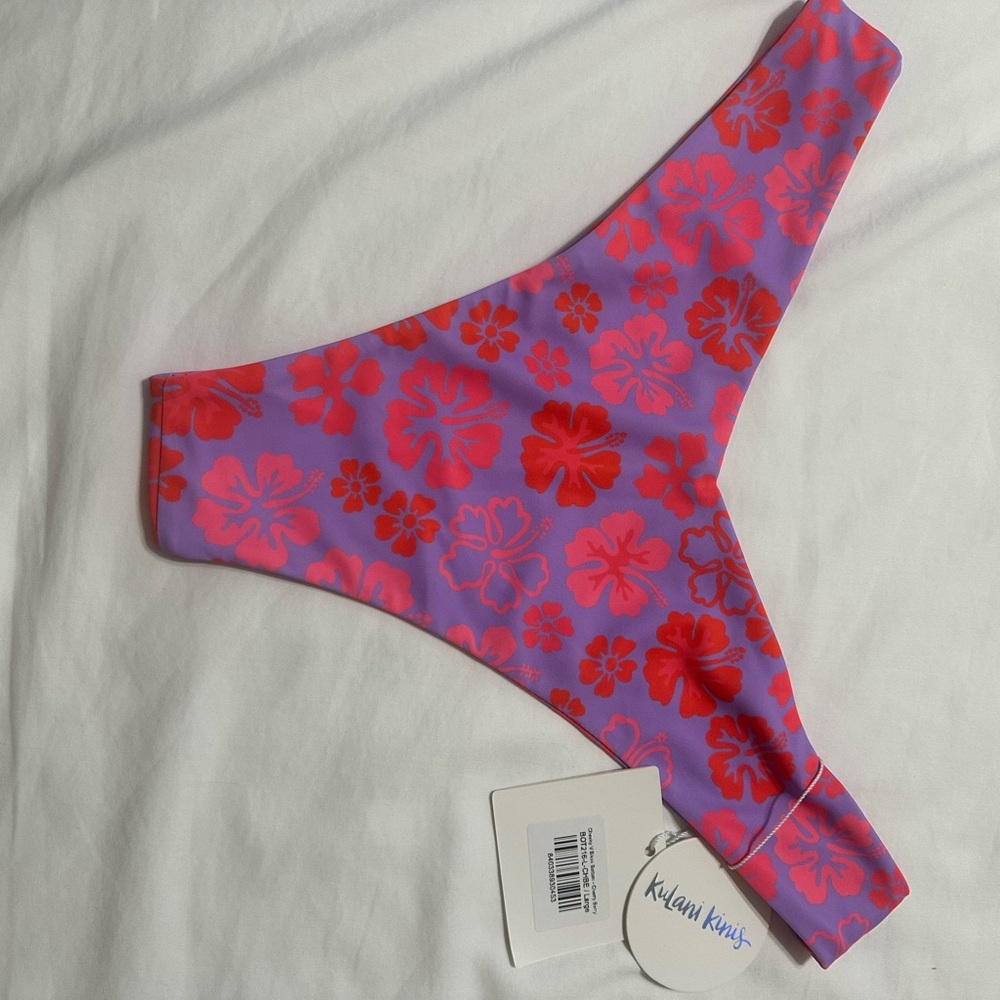 New with tags kulani kini